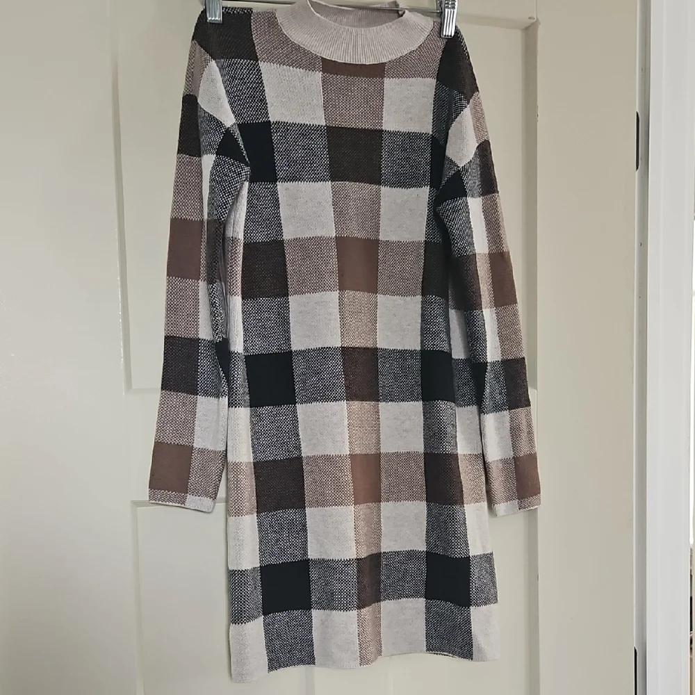 loft sweater dress Beach Stitchy V-Neck Maxi Size Small White Women's fits loose and swingy $40 Cowlneck Sweater Dress |